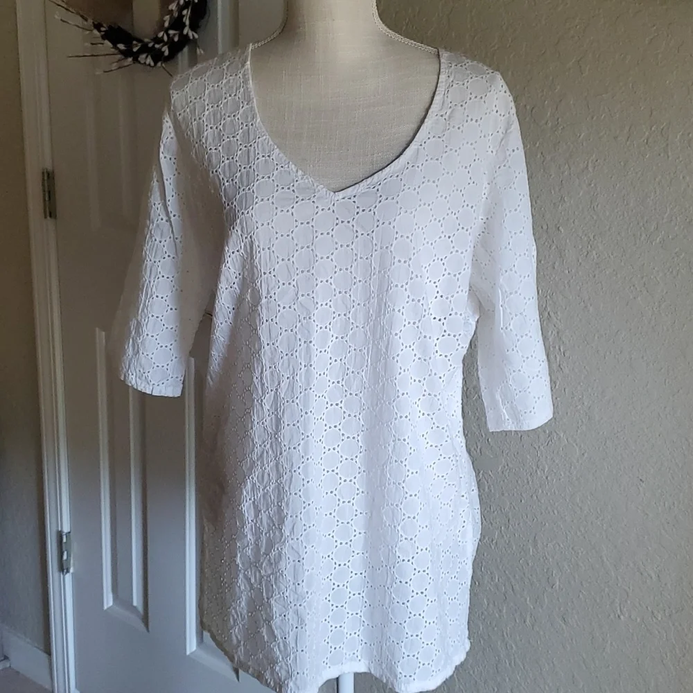 Eyelet tunic